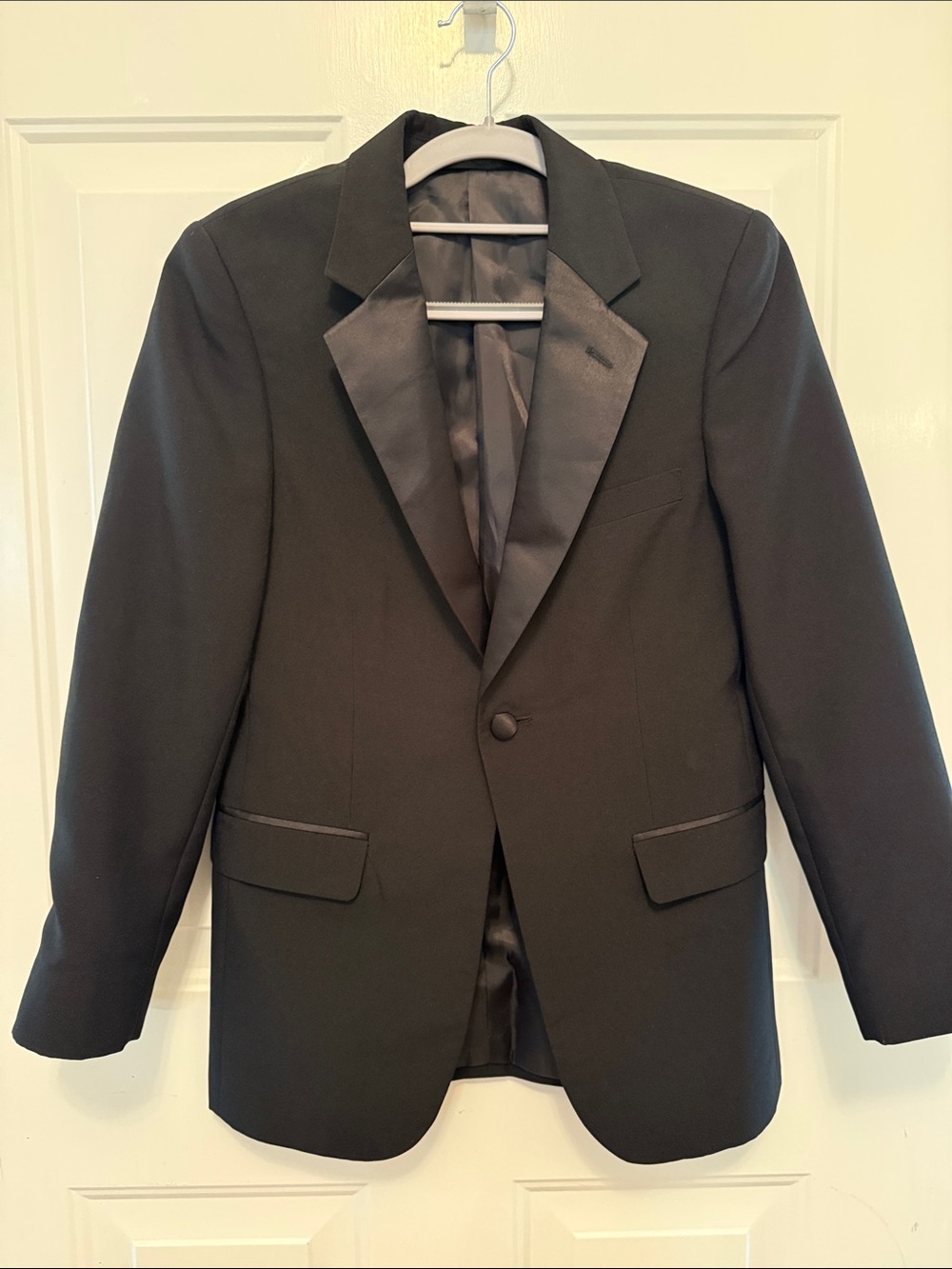 Neil Allyn Classic Black Boy Tuxedo Jacket size 14B like new